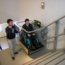 Turning Inclined Platform Wheelchair Lift 8